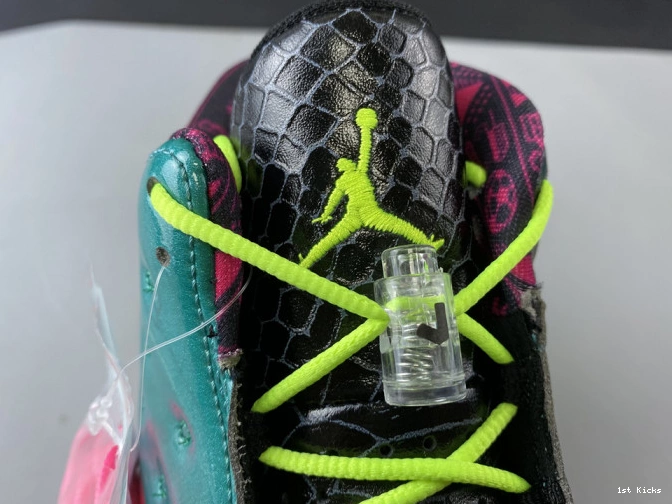 13 Jordan Retro 836405-305 Air Doernbecher 0528
